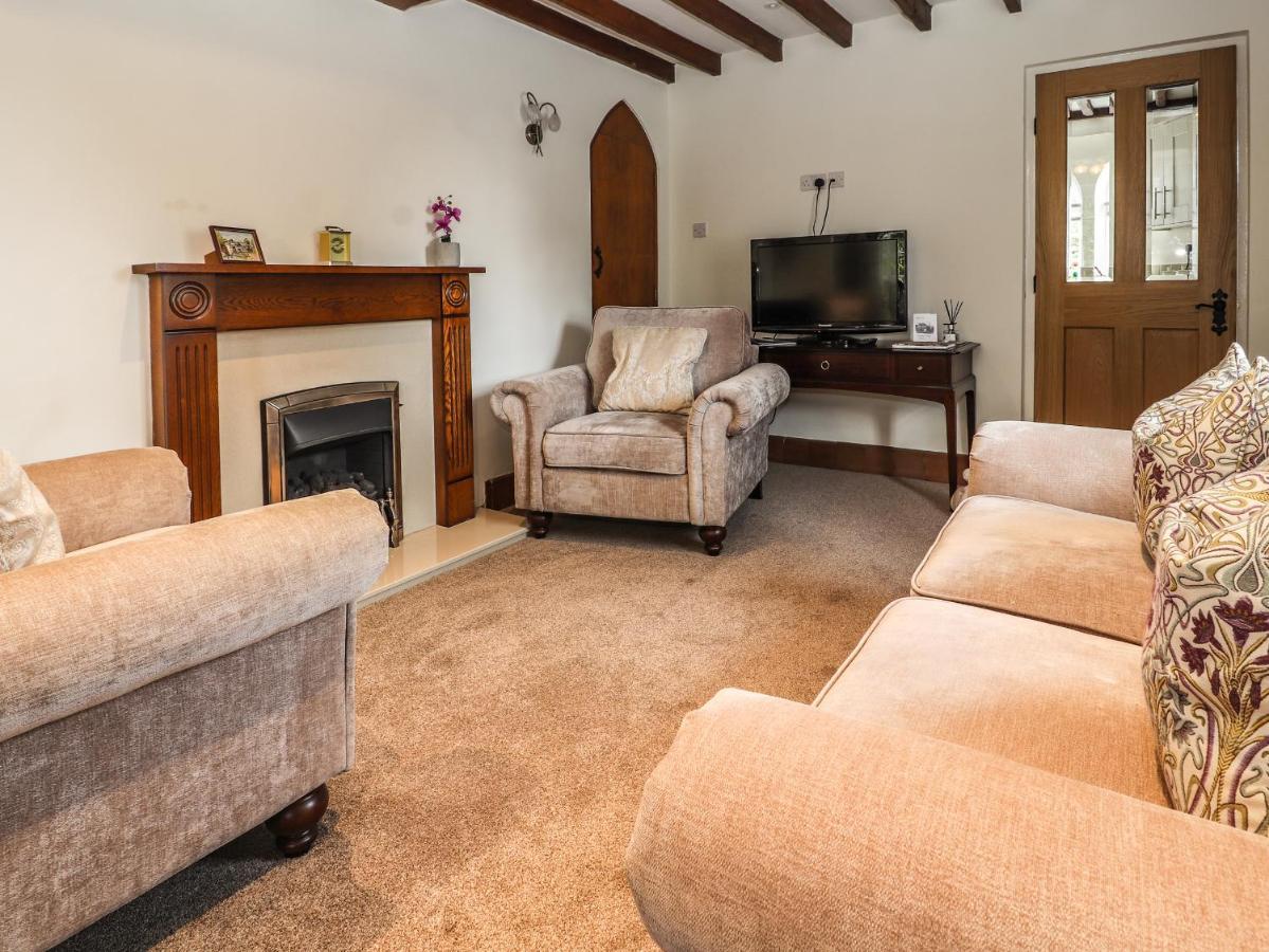 Springfield Cottage Wrexham Bagian luar foto