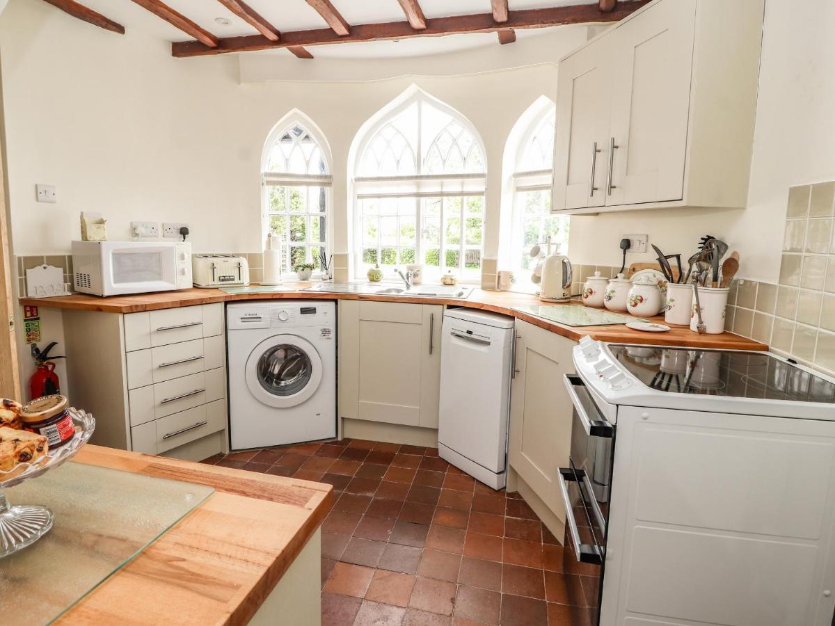 Springfield Cottage Wrexham Bagian luar foto
