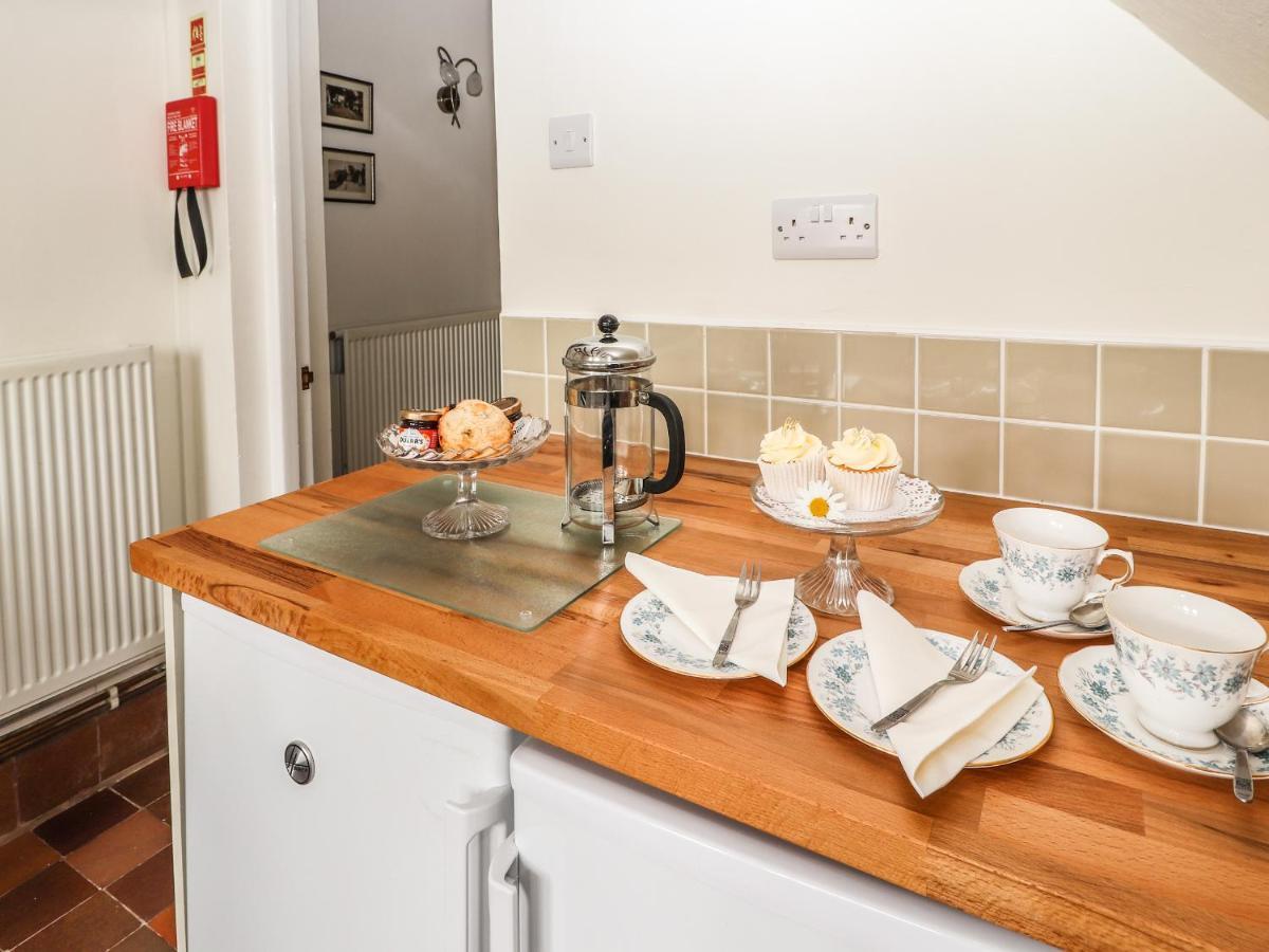 Springfield Cottage Wrexham Bagian luar foto