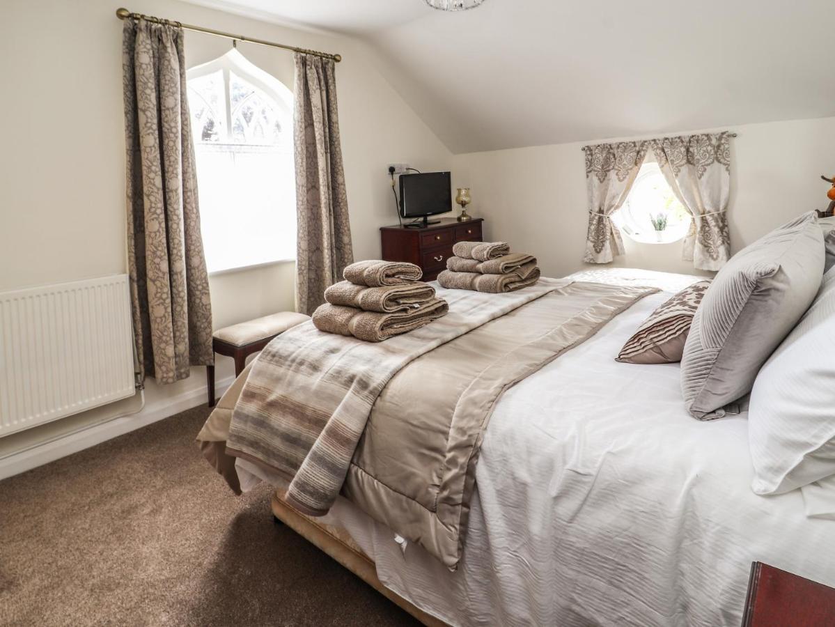 Springfield Cottage Wrexham Bagian luar foto